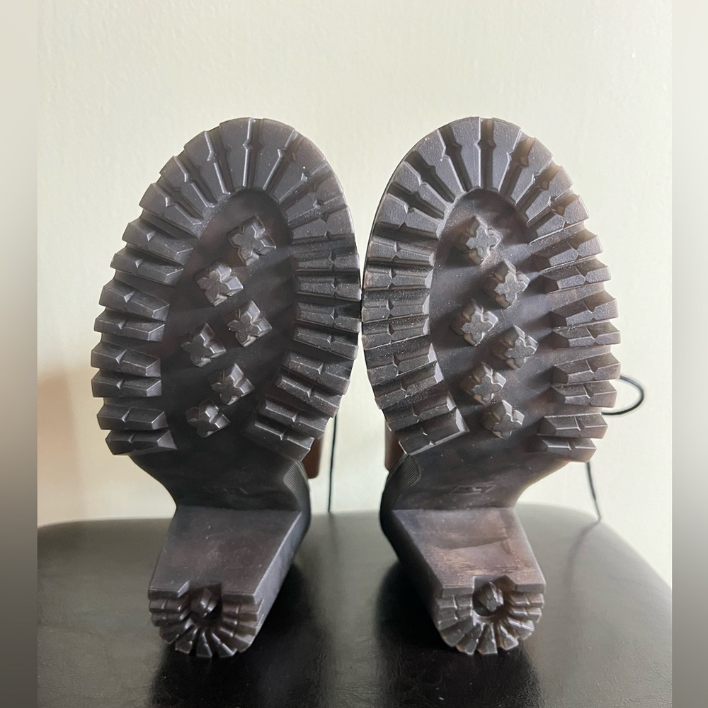 Dr. Martens Carmelita Lace-Up Heeled Boots Sz 6 - Picture 9 of 10